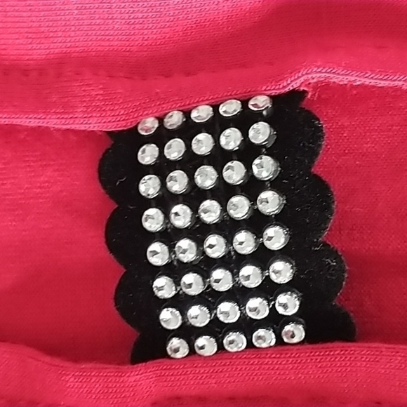 Cable & Gauge Red Tunic Style Top with Cutout & Crystal Sleeves L - Picture 10 of 11